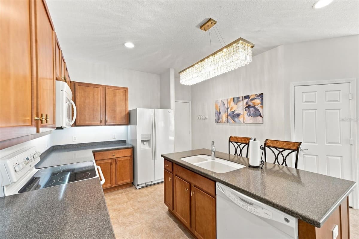 14217 WAKE ROBIN DRIVE — photo 29 of 77