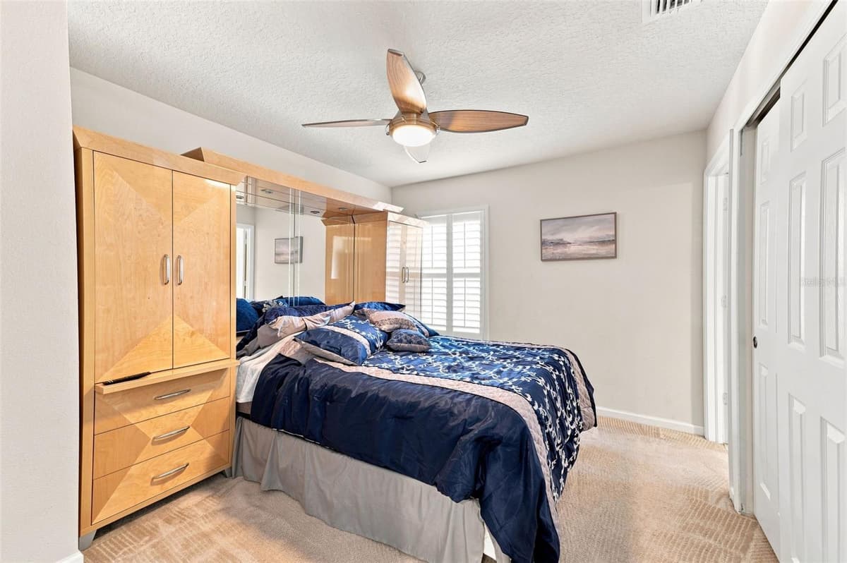 14217 WAKE ROBIN DRIVE — photo 45 of 77