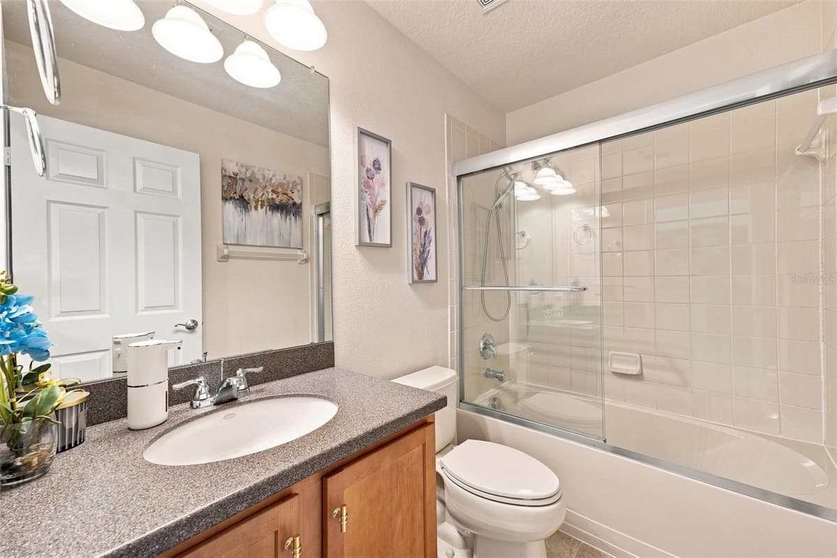 14217 WAKE ROBIN DRIVE — photo 41 of 77