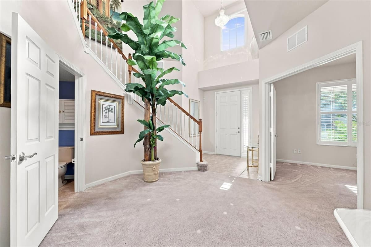 14217 WAKE ROBIN DRIVE — photo 9 of 77