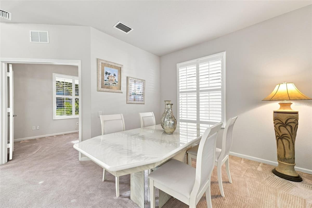 14217 WAKE ROBIN DRIVE — photo 16 of 77