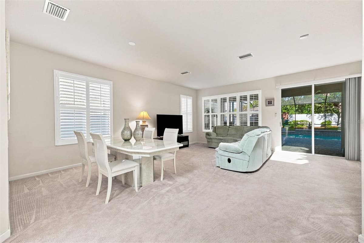 14217 WAKE ROBIN DRIVE — photo 14 of 77