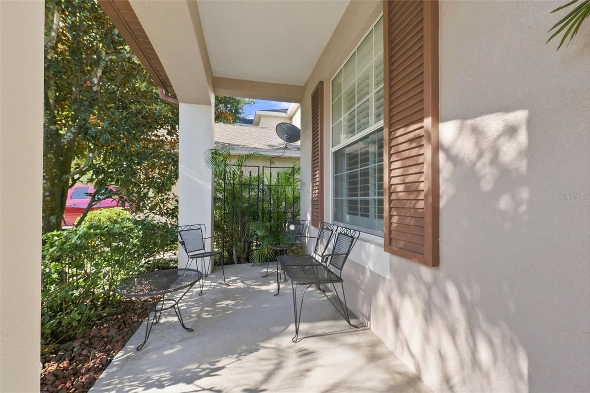 14217 WAKE ROBIN DRIVE — photo 6 of 77
