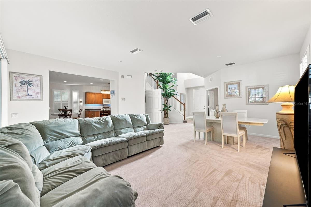 14217 WAKE ROBIN DRIVE — photo 18 of 77
