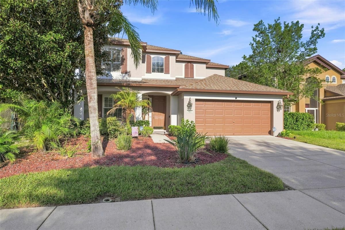 14217 WAKE ROBIN DRIVE — photo 4 of 77