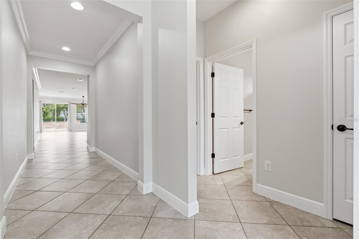 5821 JASPER GLEN DRIVE — photo 7 of 44