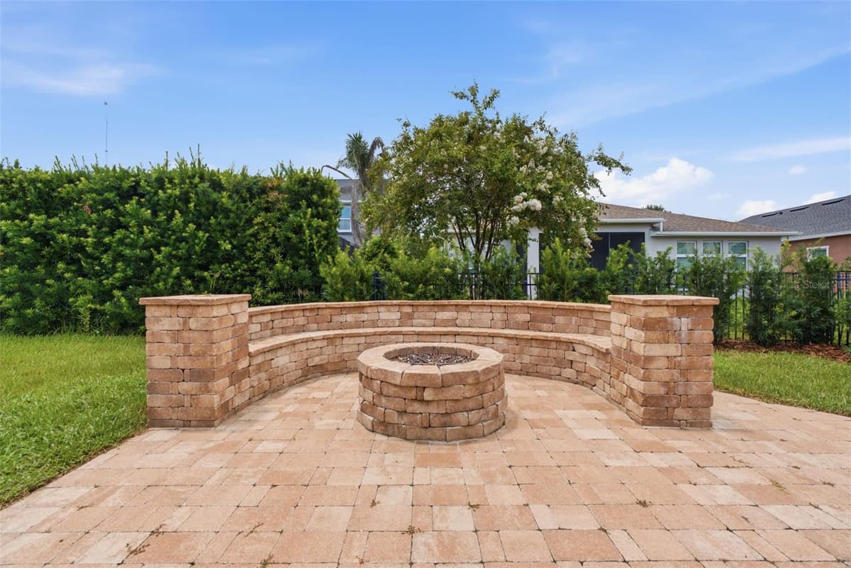 5821 JASPER GLEN DRIVE — photo 34 of 44