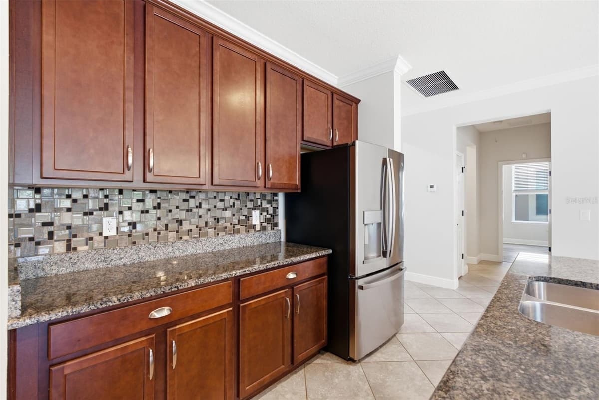 5821 JASPER GLEN DRIVE — photo 14 of 44