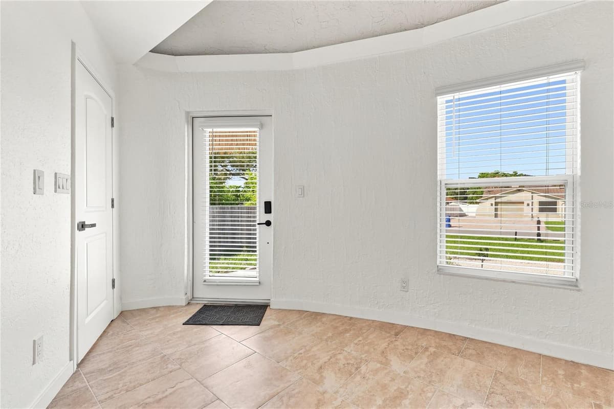 2881 GENTIAN ROAD — photo 4 of 24