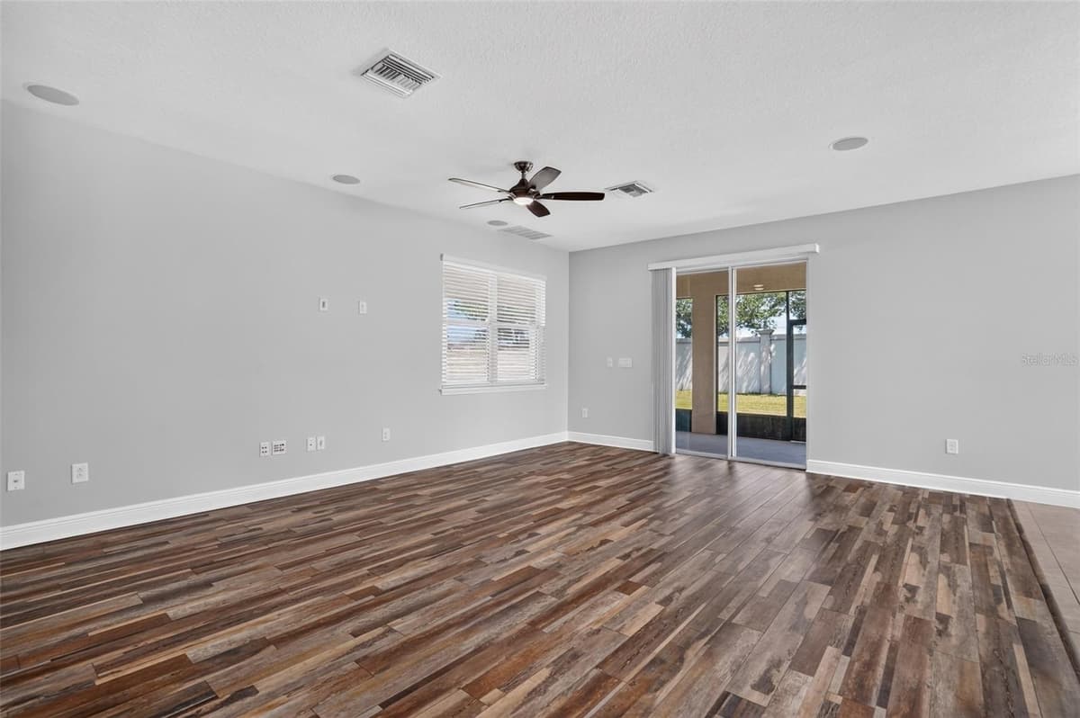 11014 SPRING POINT CIRCLE — photo 11 of 23