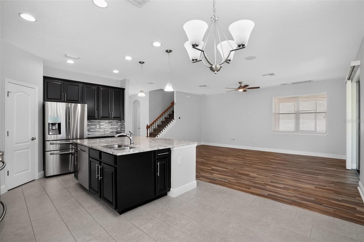 11014 SPRING POINT CIRCLE — photo 10 of 23