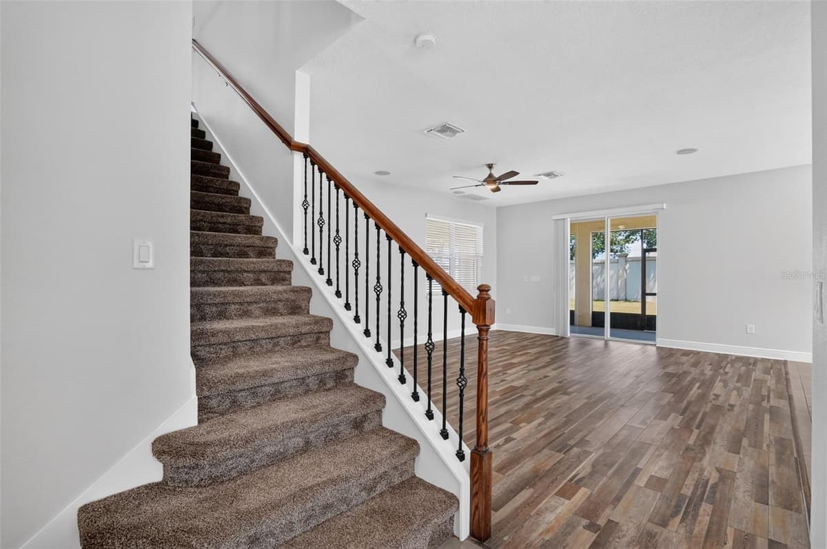 11014 SPRING POINT CIRCLE — photo 3 of 23