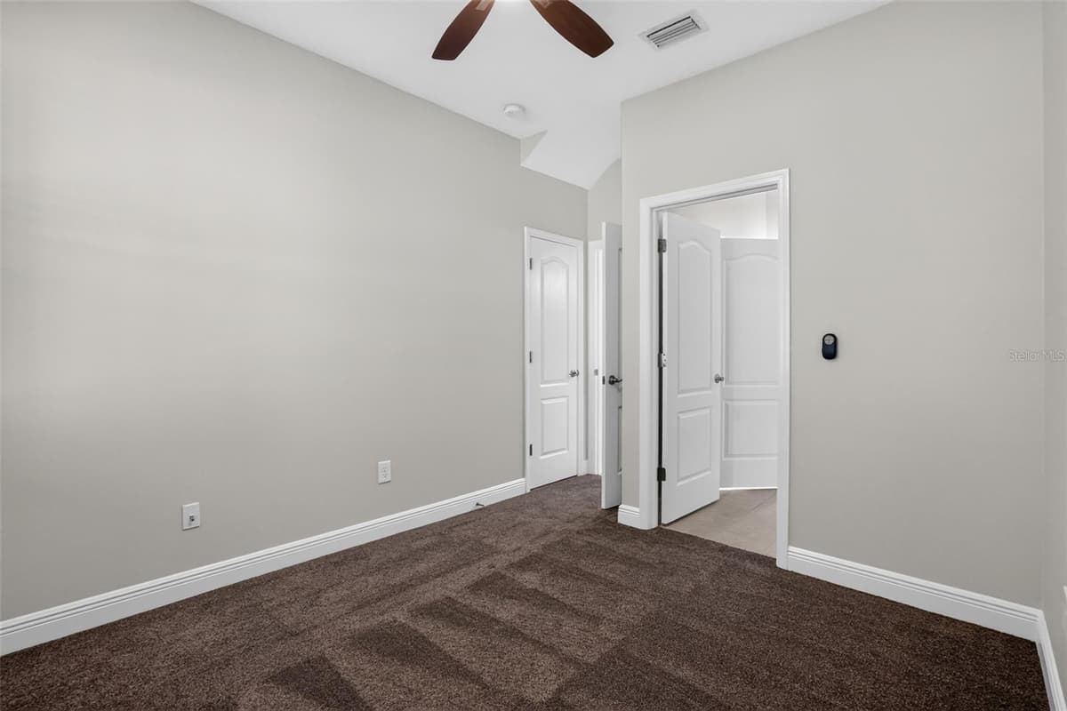 11014 SPRING POINT CIRCLE — photo 15 of 23