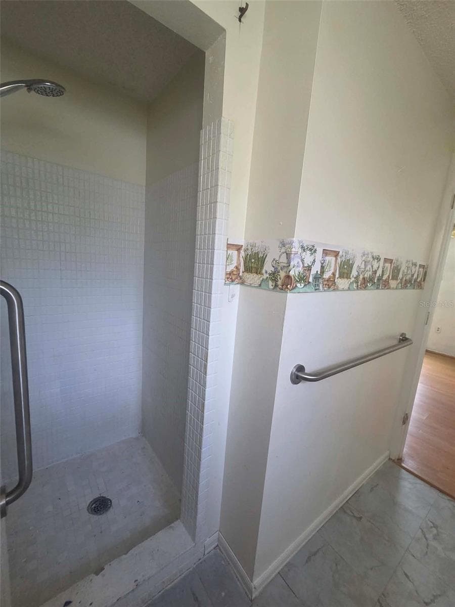 4551 WEBBER STREET — photo 10 of 22