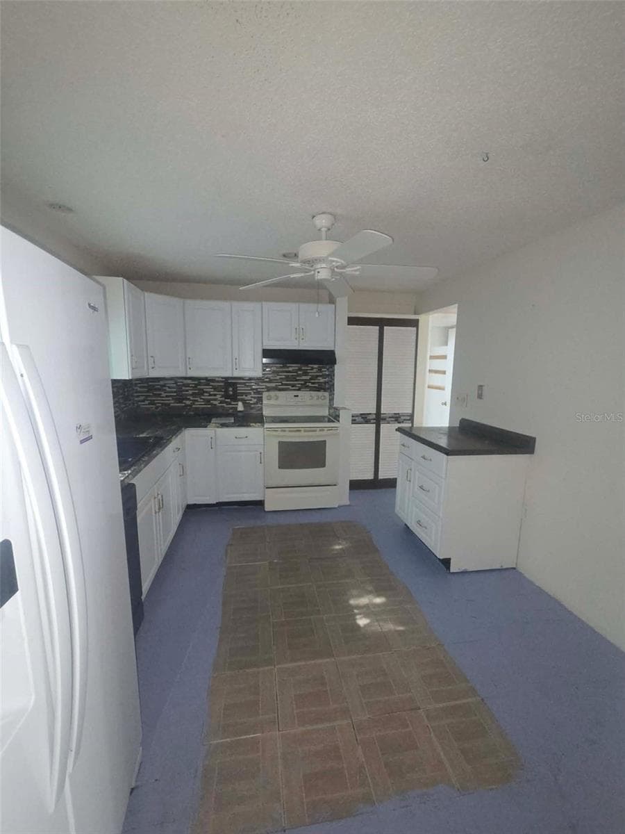 4551 WEBBER STREET — photo 6 of 22