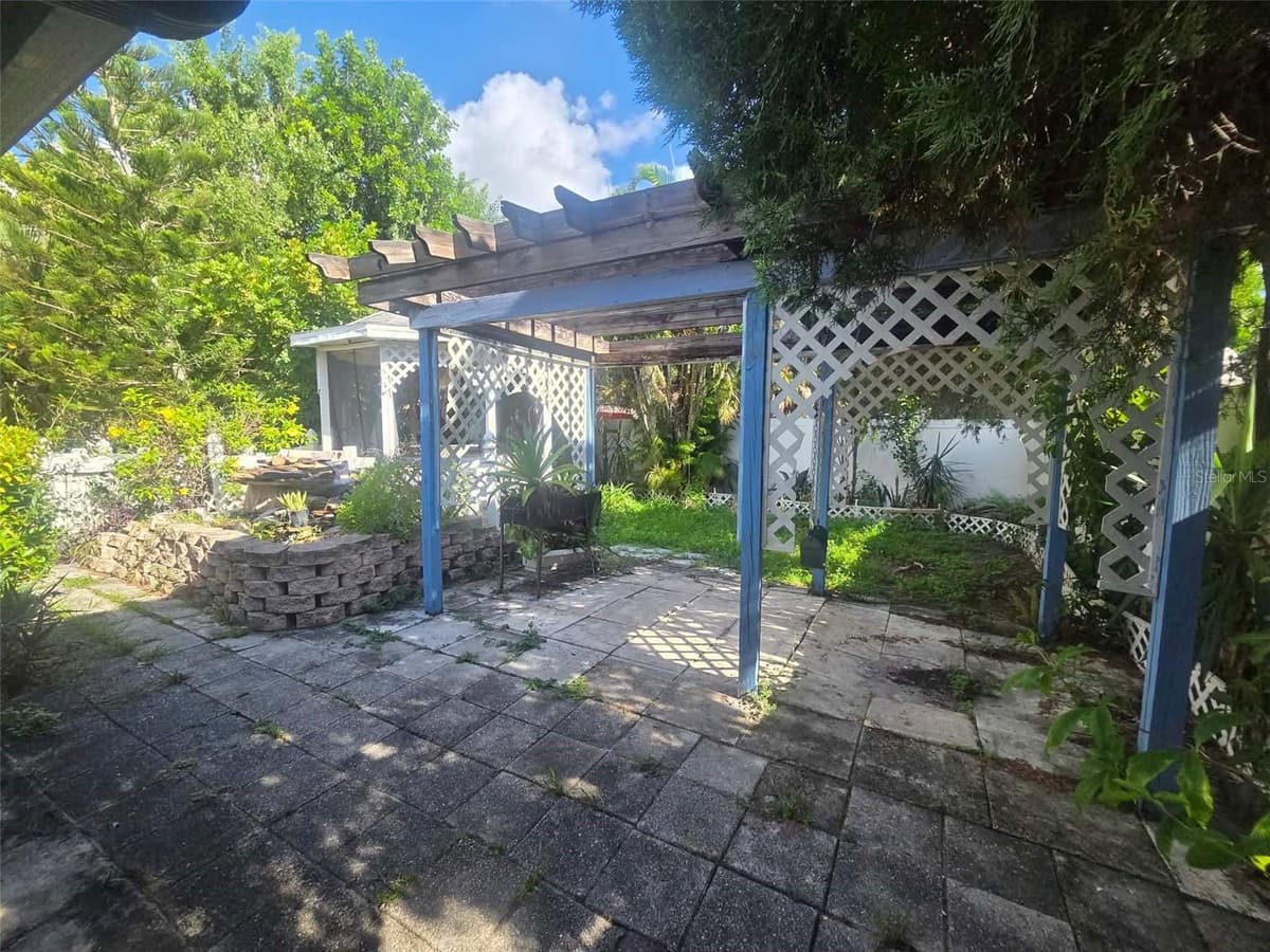 4551 WEBBER STREET — photo 19 of 22