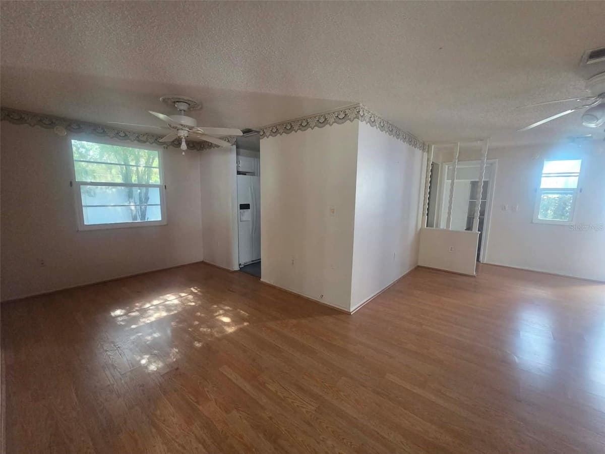 4551 WEBBER STREET — photo 4 of 22