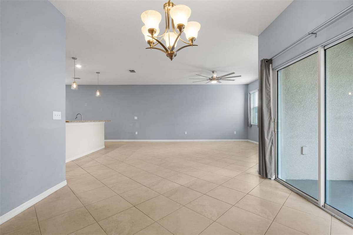 13728 REINDEER CIRCLE — photo 10 of 59