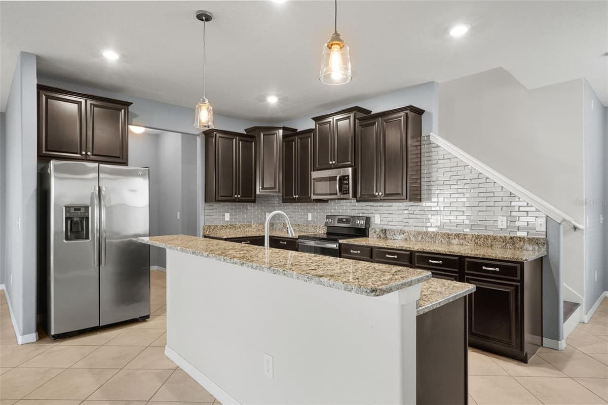 13728 REINDEER CIRCLE — photo 12 of 59