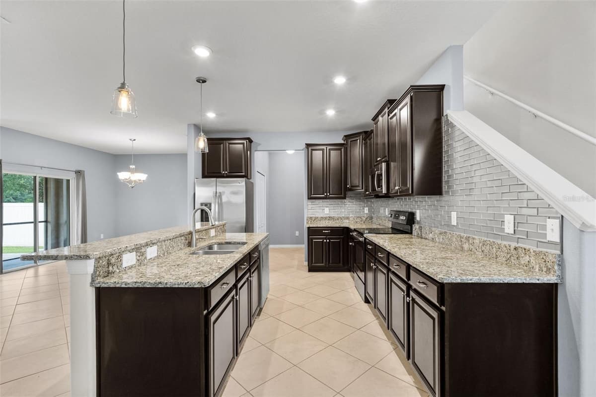 13728 REINDEER CIRCLE — photo 13 of 59