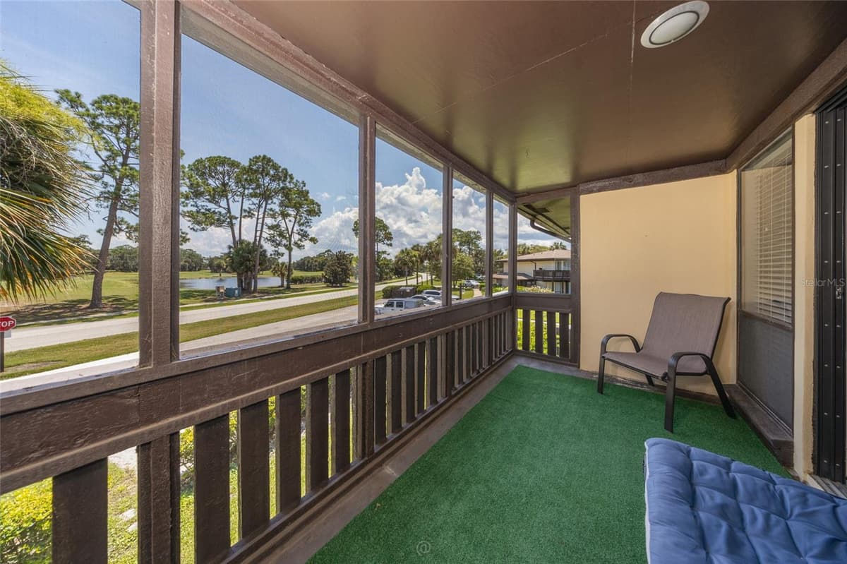 60 CLUB HOUSE DRIVE — photo 32 of 52