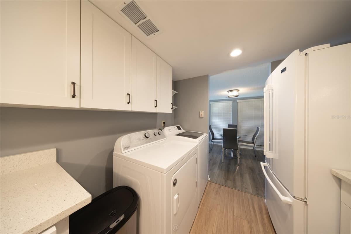 60 CLUB HOUSE DRIVE — photo 37 of 52