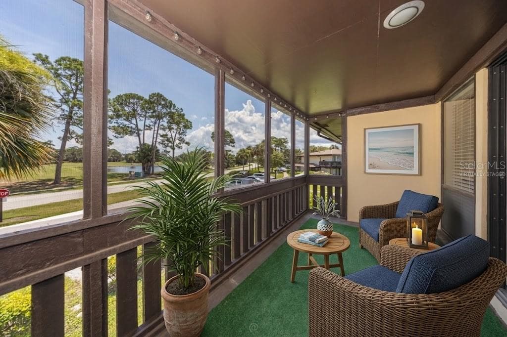60 CLUB HOUSE DRIVE — photo 33 of 52