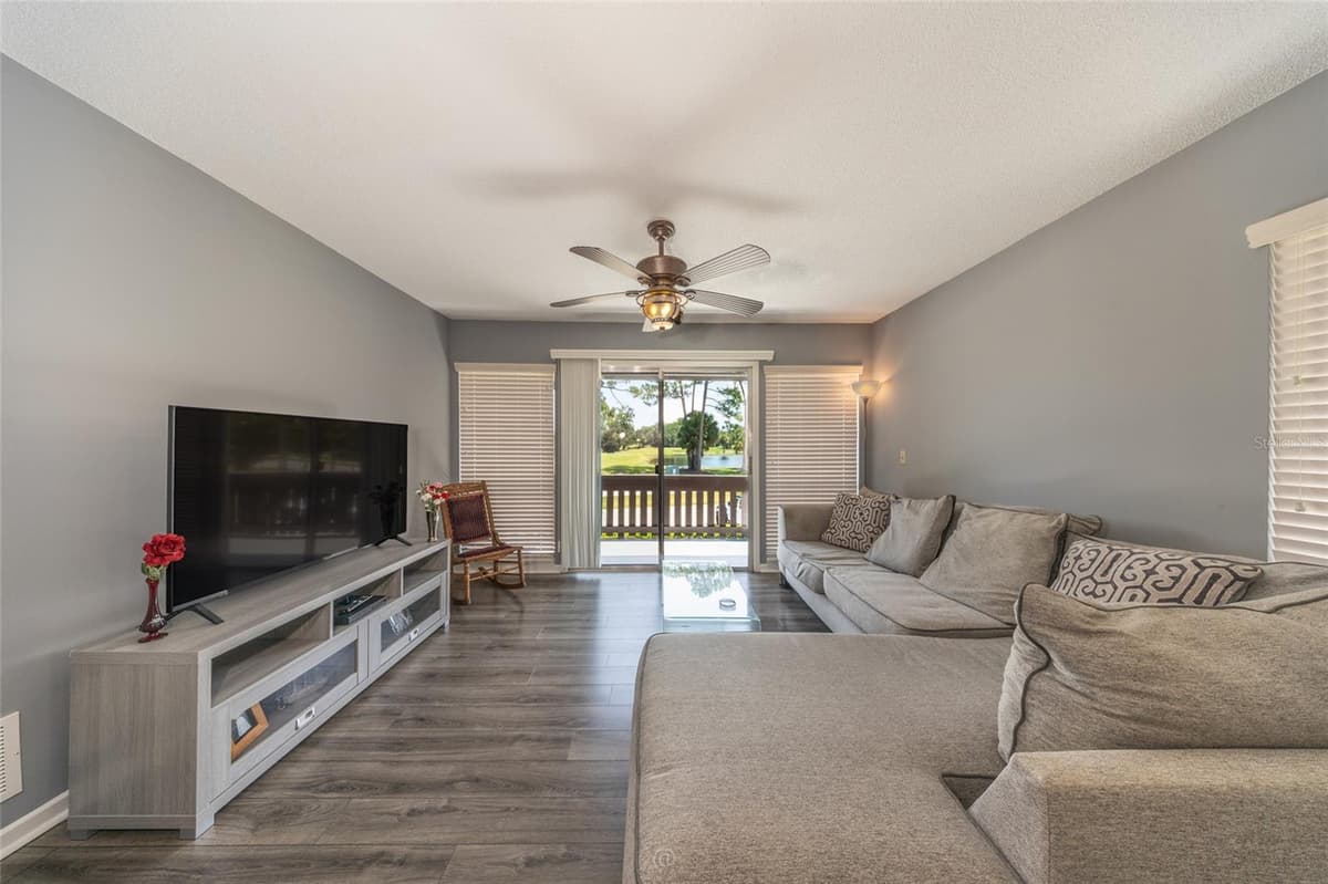 60 CLUB HOUSE DRIVE — photo 15 of 52