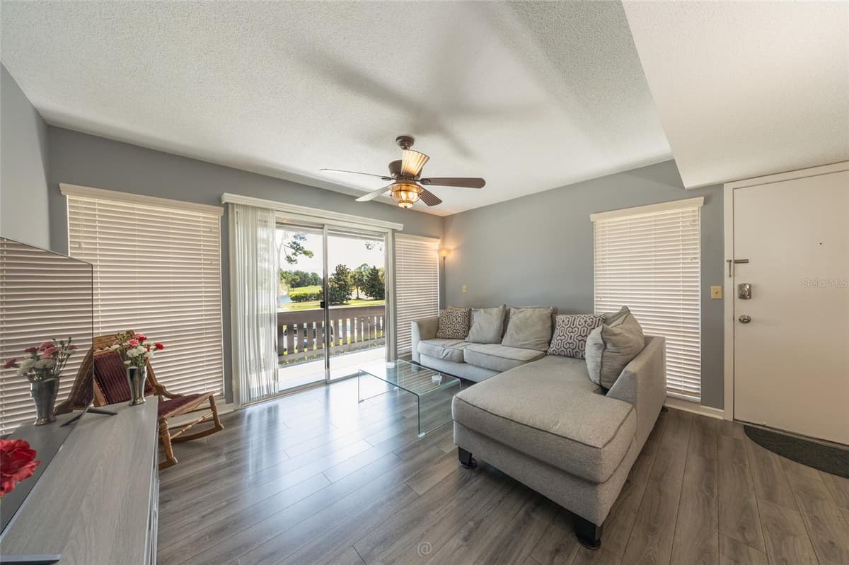 60 CLUB HOUSE DRIVE — photo 17 of 52
