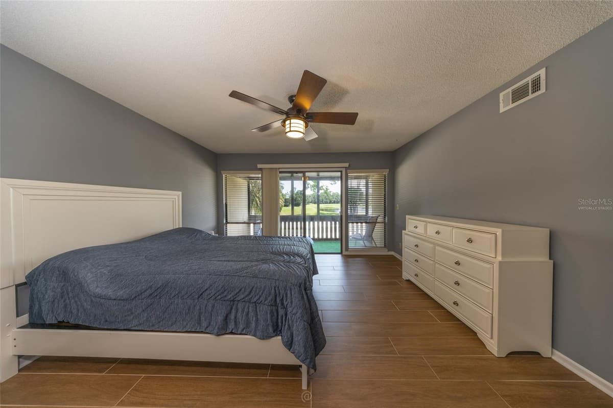 60 CLUB HOUSE DRIVE — photo 25 of 52