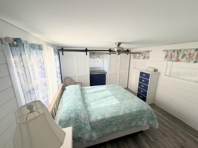 813 GREEN CIRCLE — photo 12 of 30