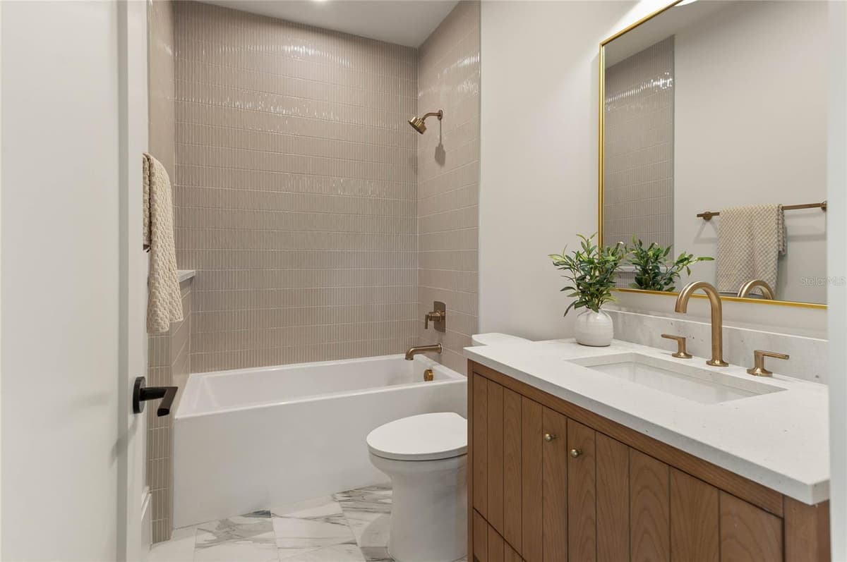 1236 CHICHESTER STREET — photo 42 of 58