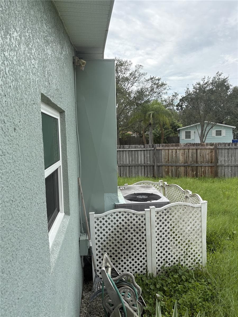 1890 SAN MATEO DRIVE — photo 12 of 13