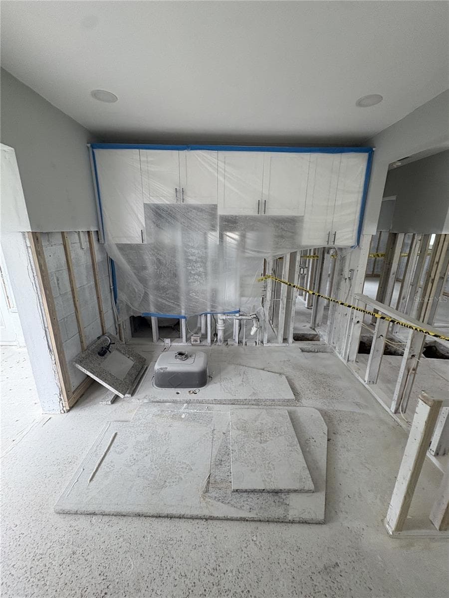 1890 SAN MATEO DRIVE — photo 4 of 13
