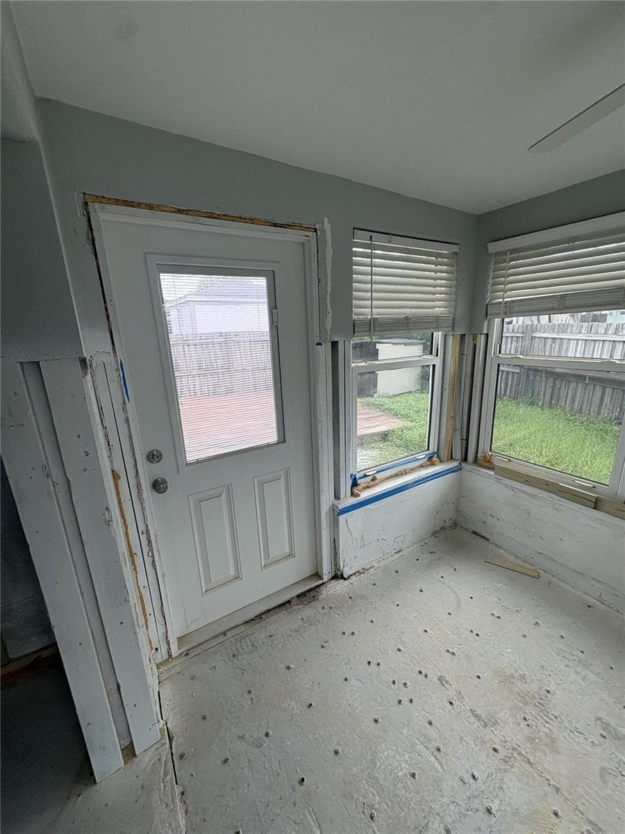 1890 SAN MATEO DRIVE — photo 6 of 13