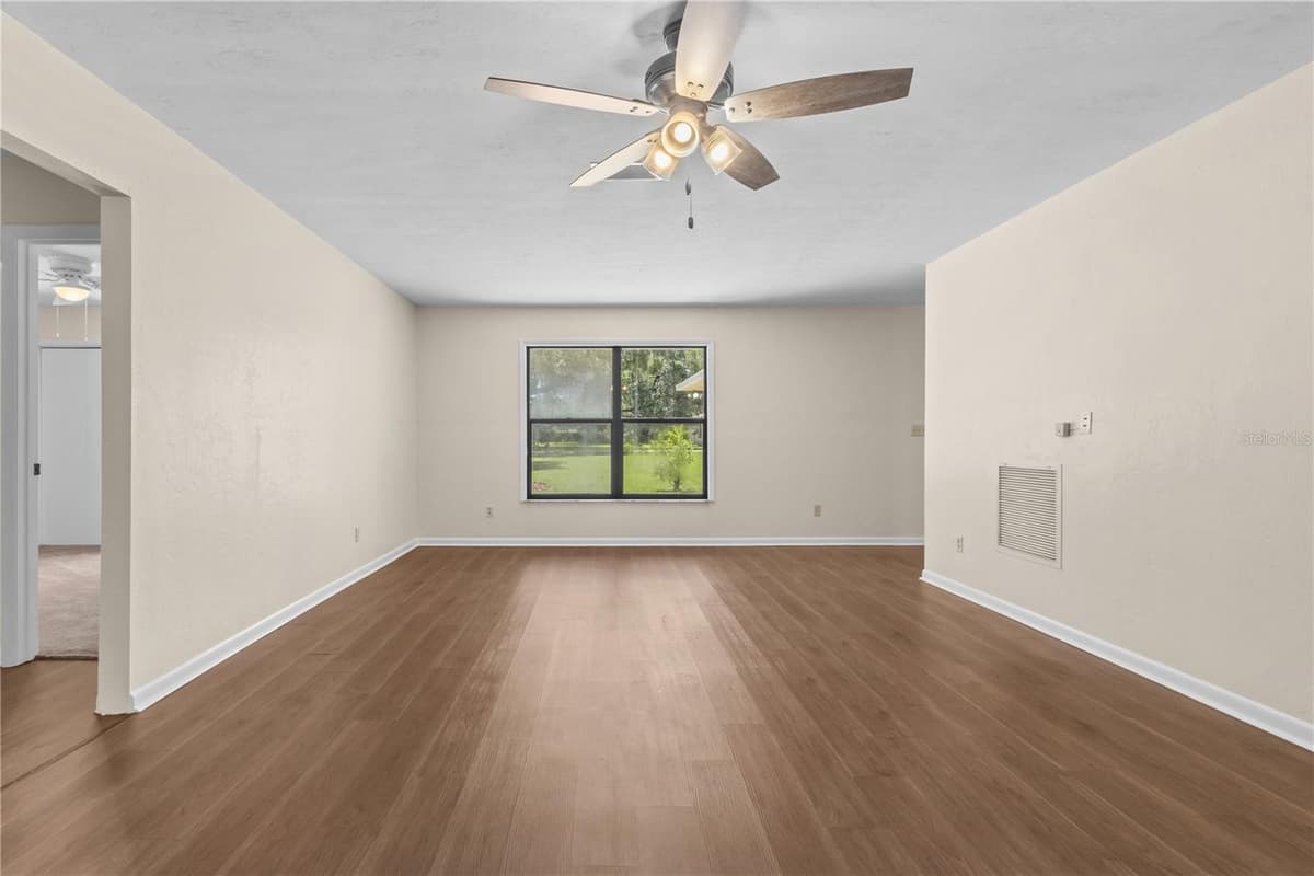 1108 2ND AVENUE — photo 7 of 46