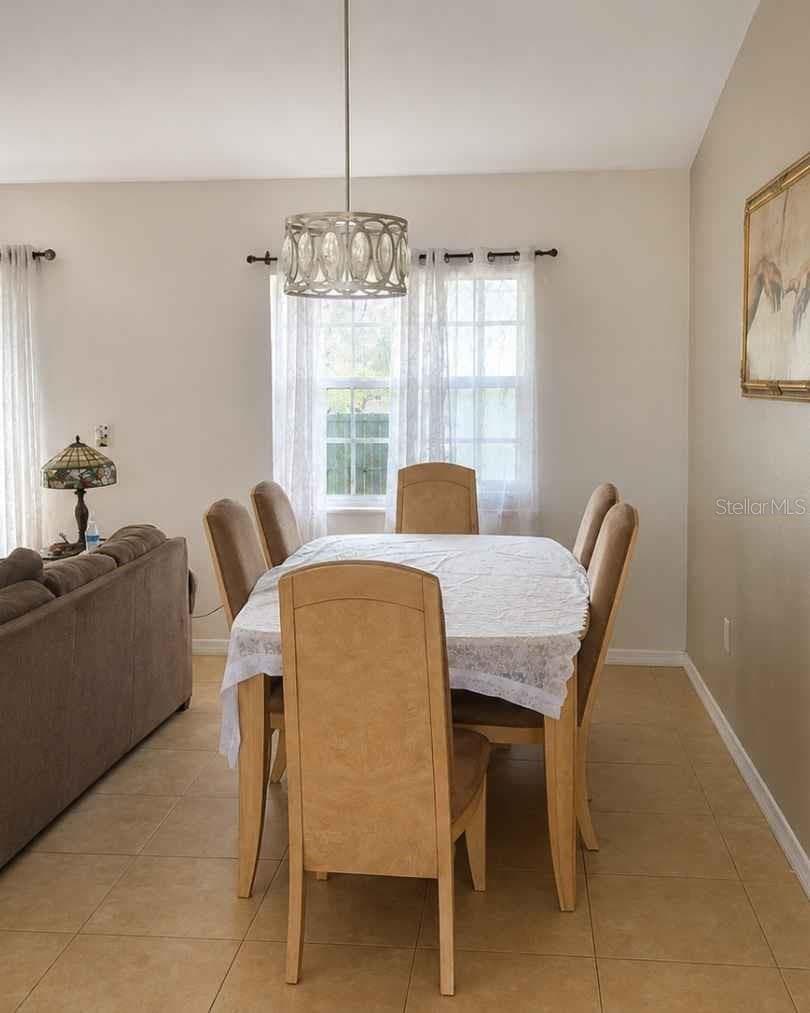 3249 BLUESTONE AVENUE — photo 3 of 7