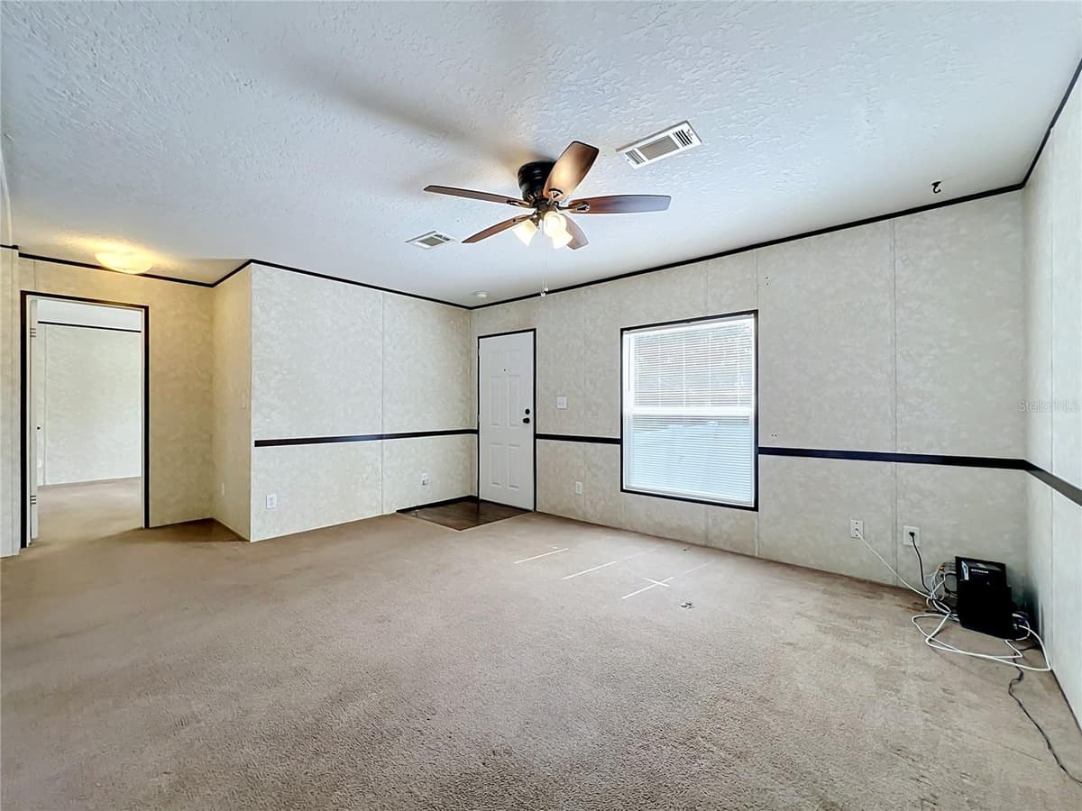 2104 OLD DIXIE HIGHWAY — photo 5 of 32
