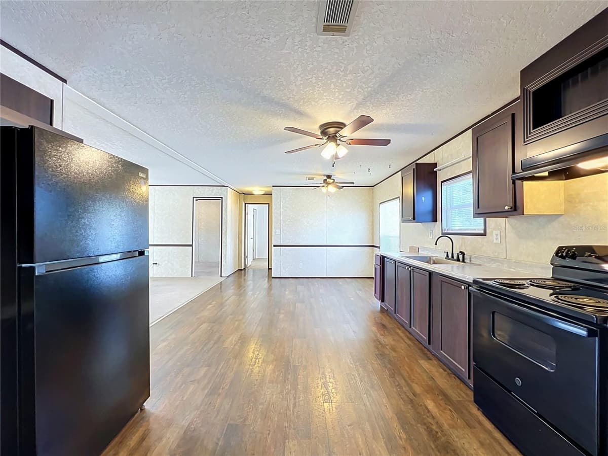 2104 OLD DIXIE HIGHWAY — photo 11 of 32