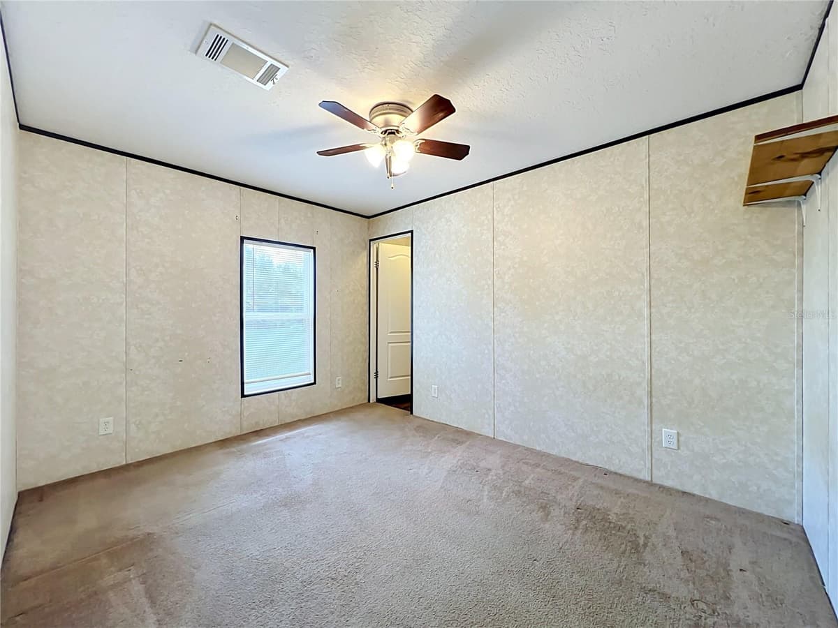 2104 OLD DIXIE HIGHWAY — photo 14 of 32