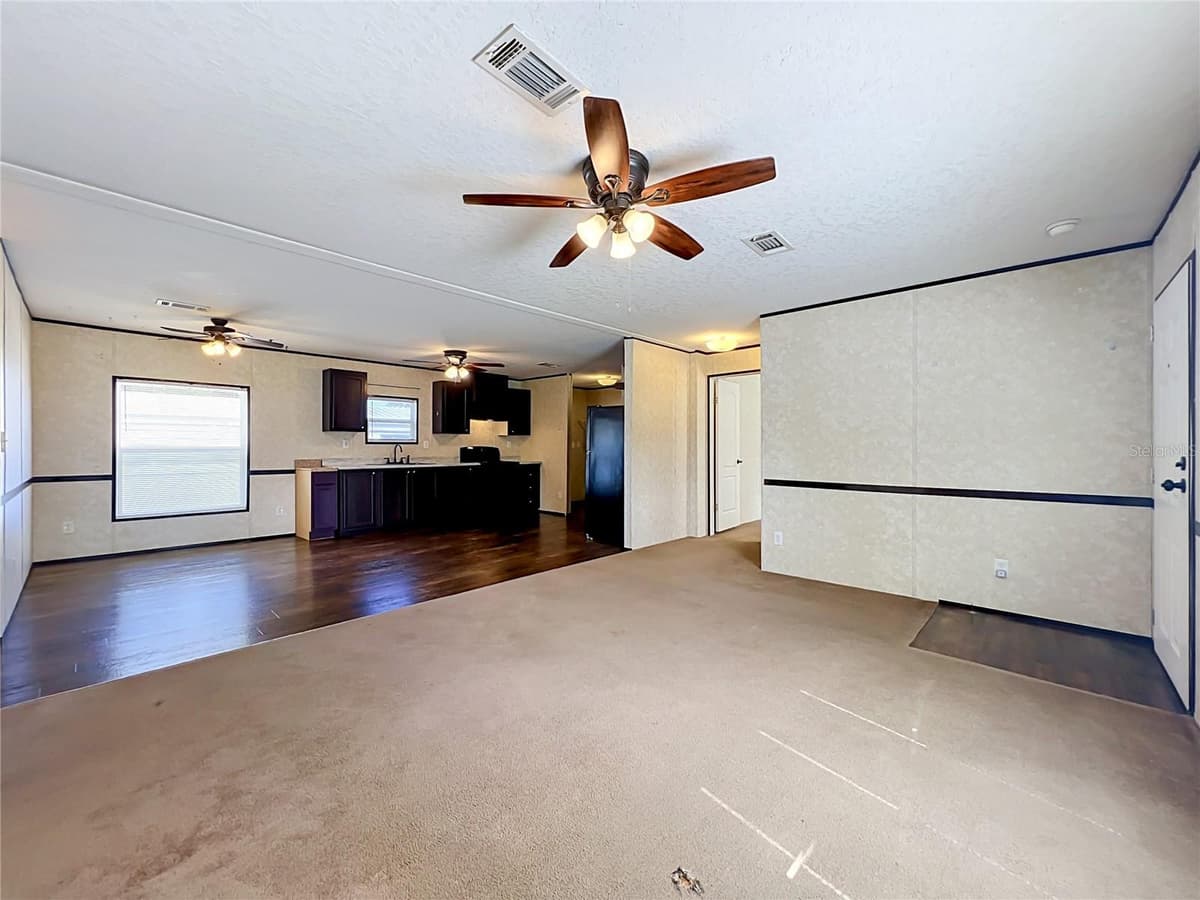 2104 OLD DIXIE HIGHWAY — photo 4 of 32