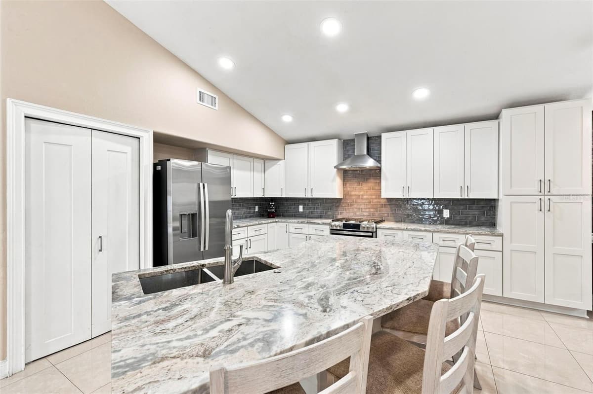 16502 CAYMAN DRIVE — photo 4 of 33