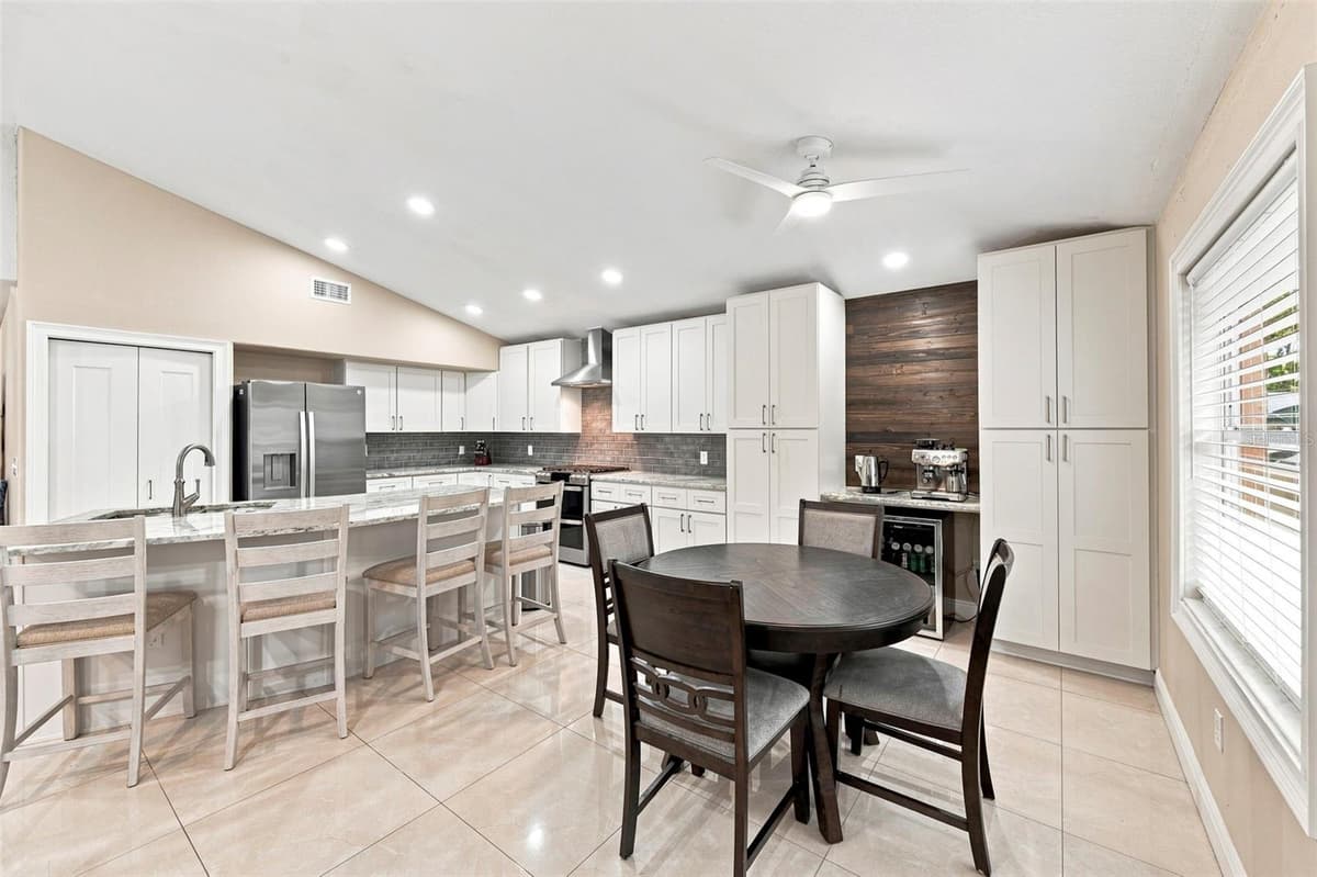 16502 CAYMAN DRIVE — photo 8 of 33