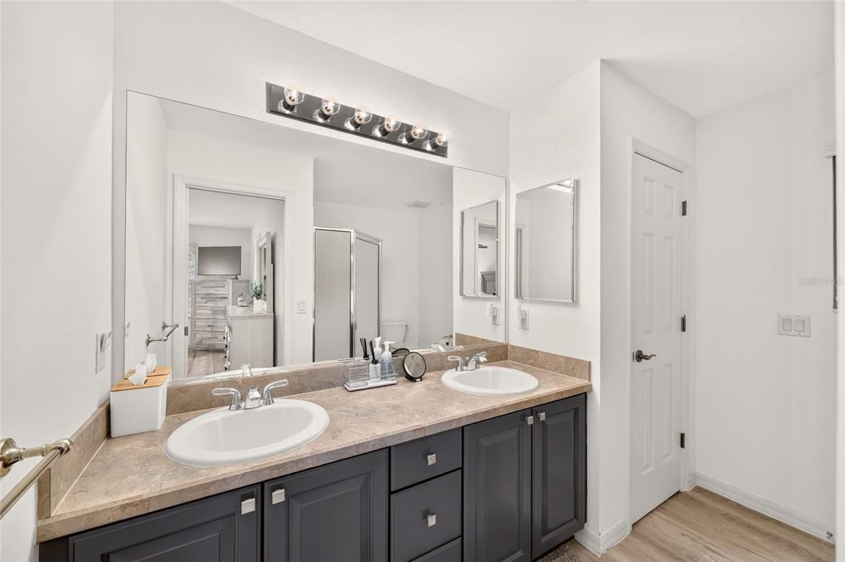 1745 LAKEWOOD DRIVE — photo 19 of 54