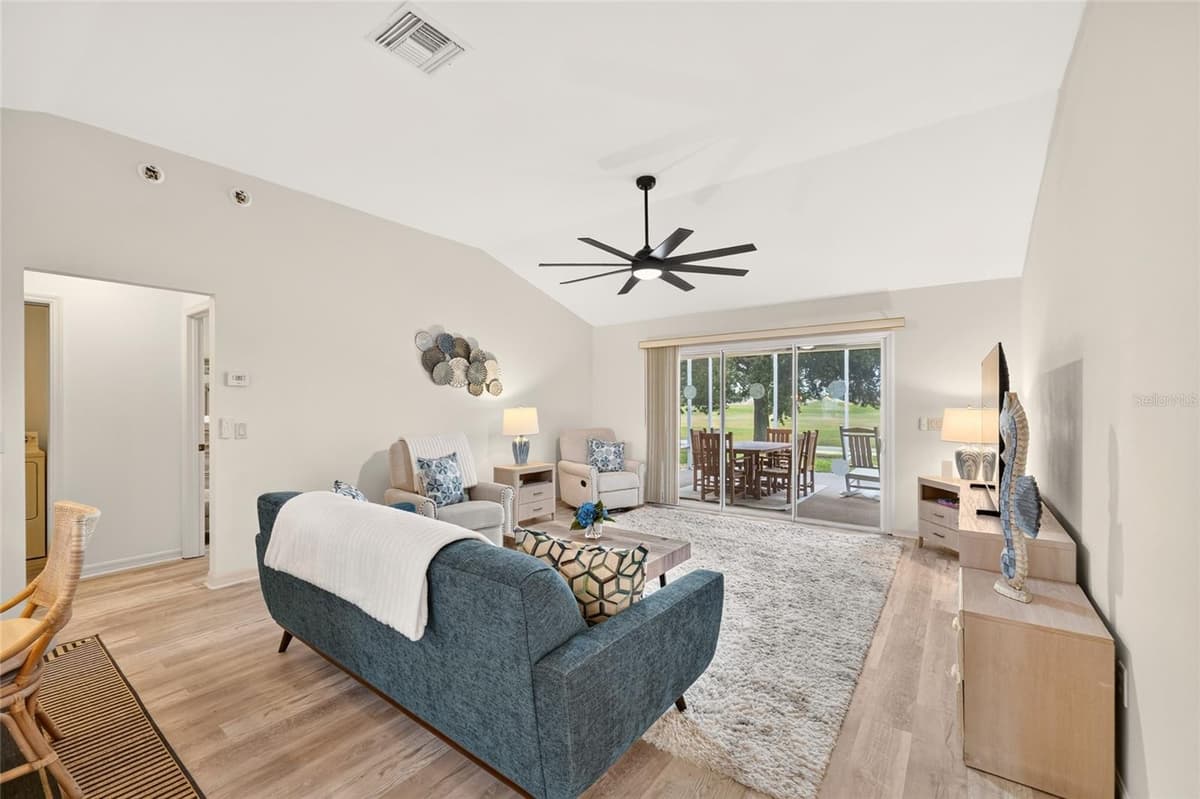 1745 LAKEWOOD DRIVE — photo 7 of 54