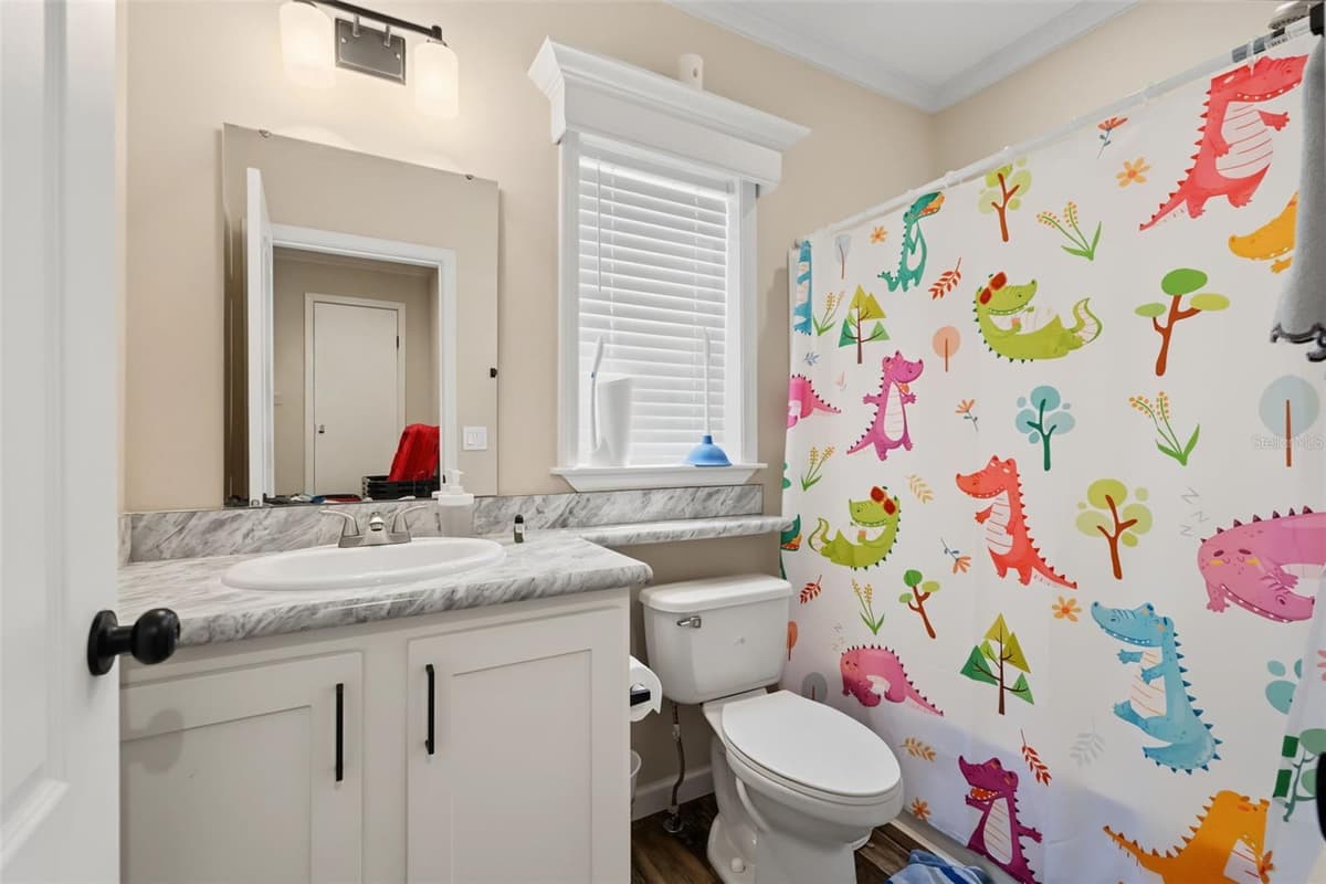 6415 MANGROVE DRIVE — photo 33 of 40