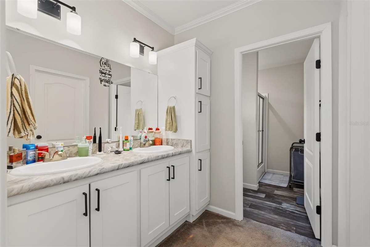 6415 MANGROVE DRIVE — photo 12 of 40
