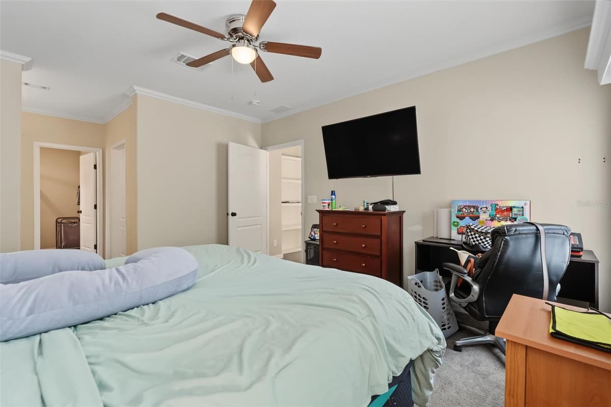 6415 MANGROVE DRIVE — photo 11 of 40
