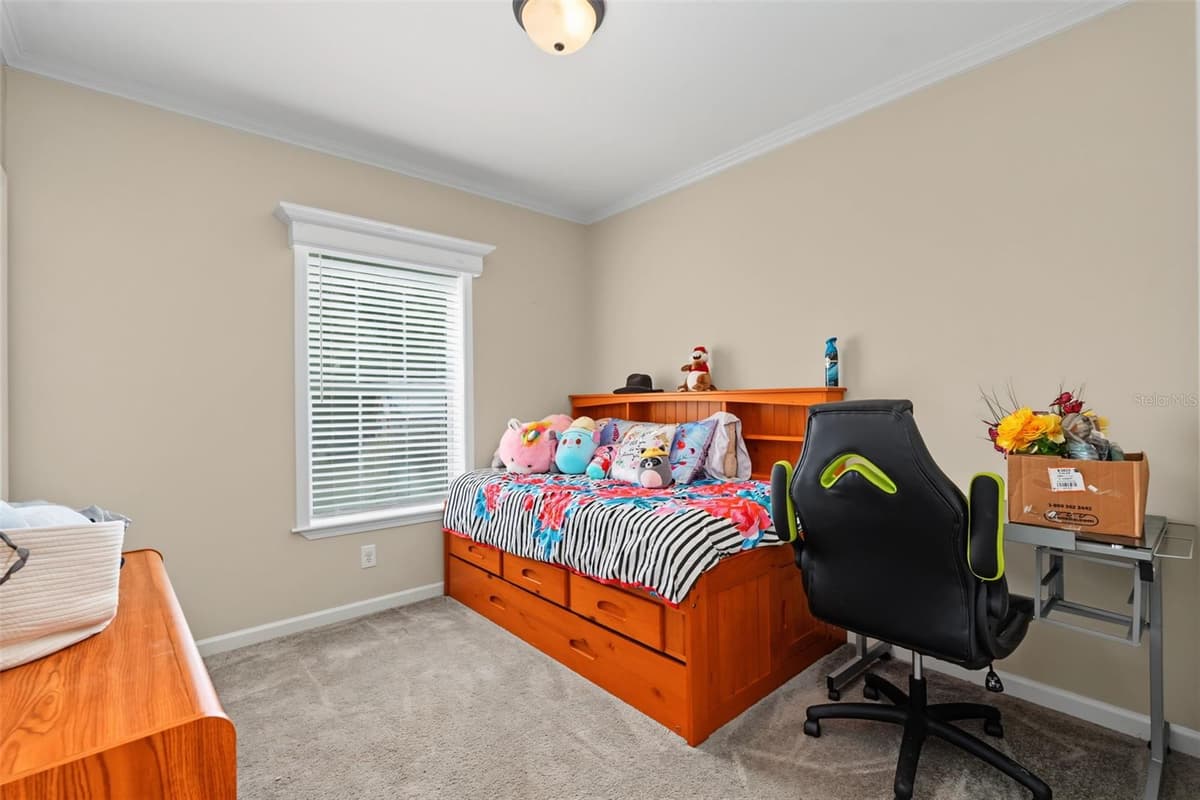 6415 MANGROVE DRIVE — photo 31 of 40