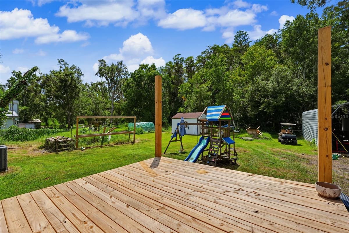 6415 MANGROVE DRIVE — photo 16 of 40
